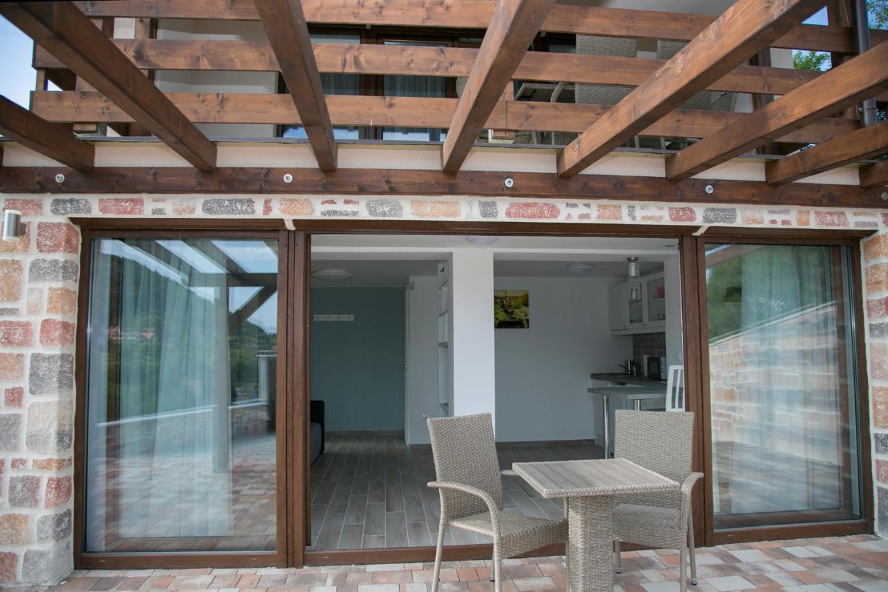 Kardos Villa Szigliget Luaran gambar